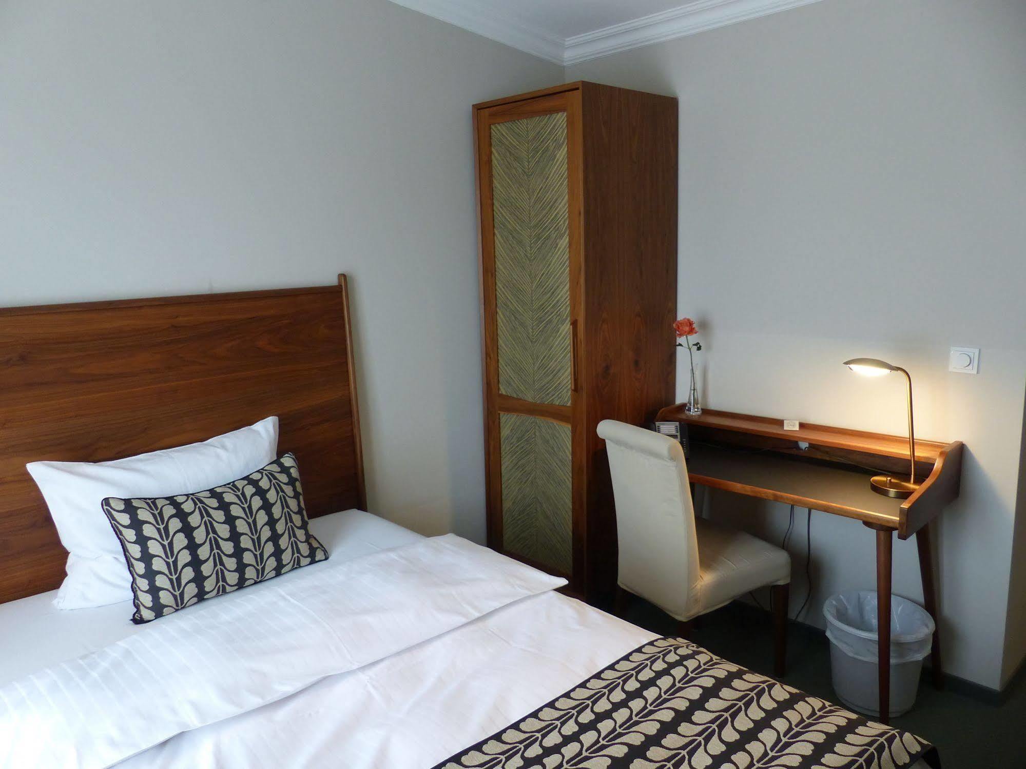 Parkhotel Obermenzing Monachium Zewnętrze zdjęcie