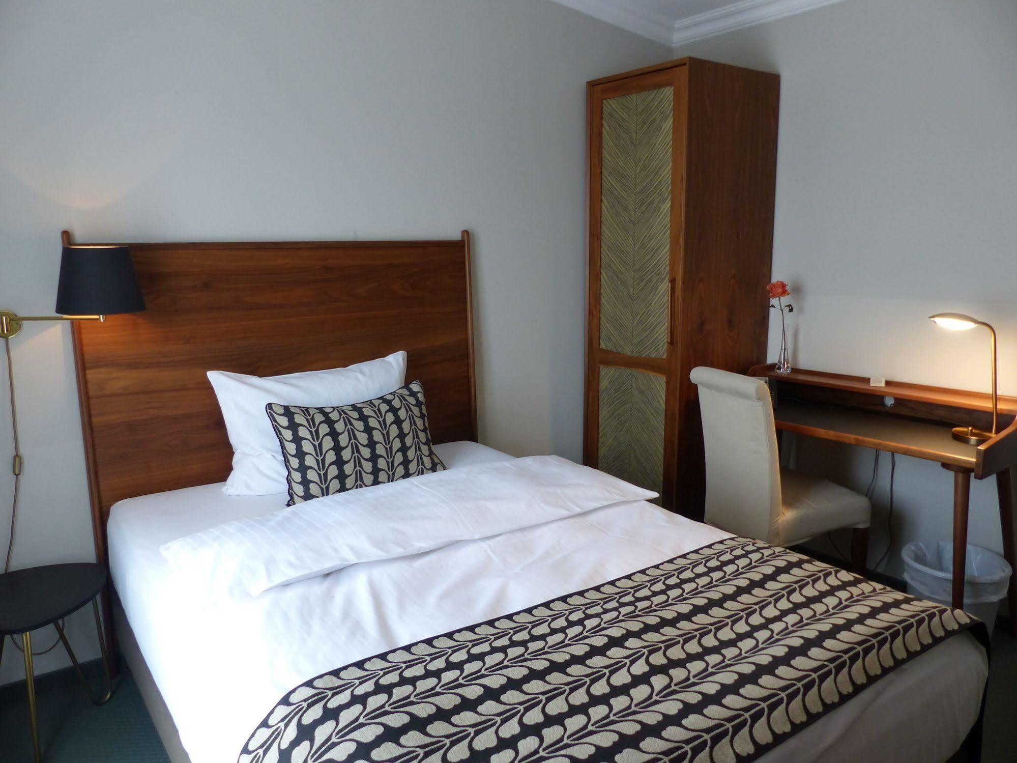 Parkhotel Obermenzing Monachium Zewnętrze zdjęcie